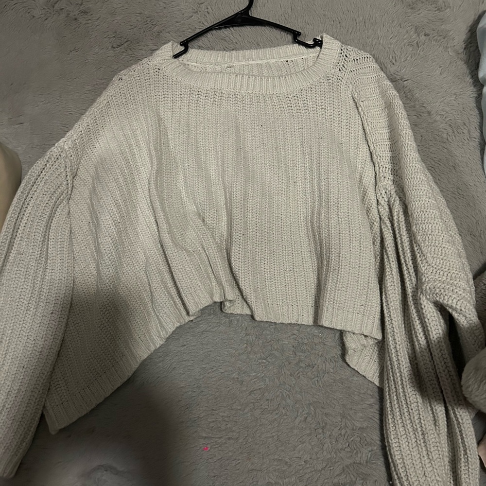 crème cropped sweater